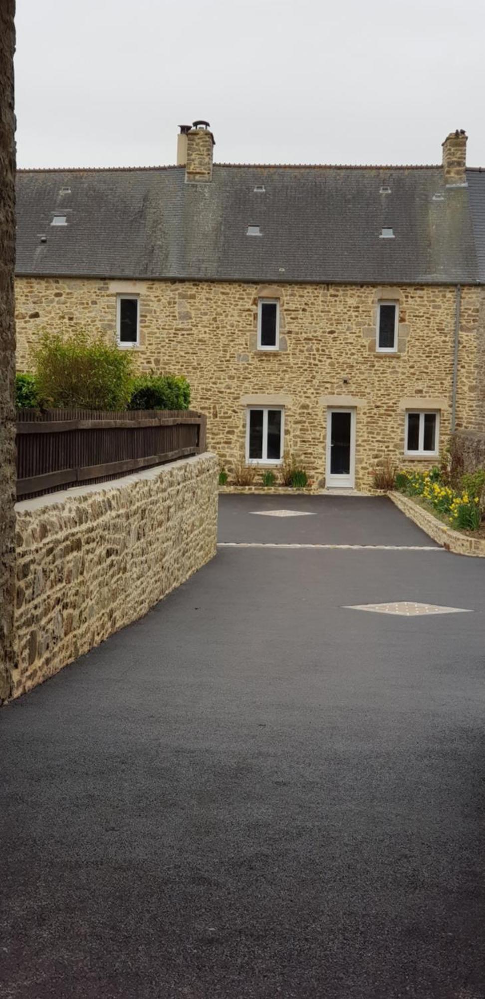 Le Dy En Fleurs Saint-Maurice-en-Cotentin Exterior foto